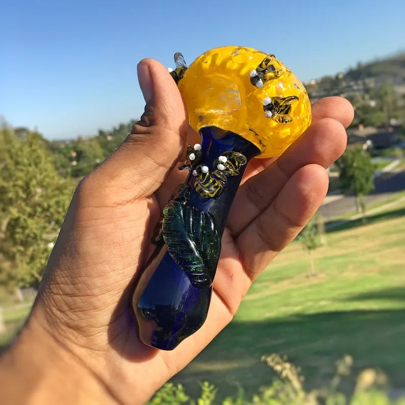 Flower with bee Art Nature lover Glass pipes